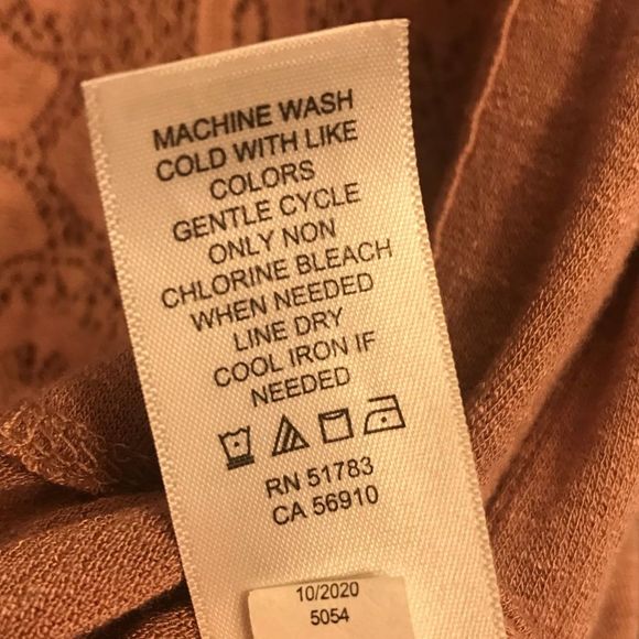 Maurice’s High Neck Tank Top Pink Lace Keyhole Button Size XS - Picture 11 of 11